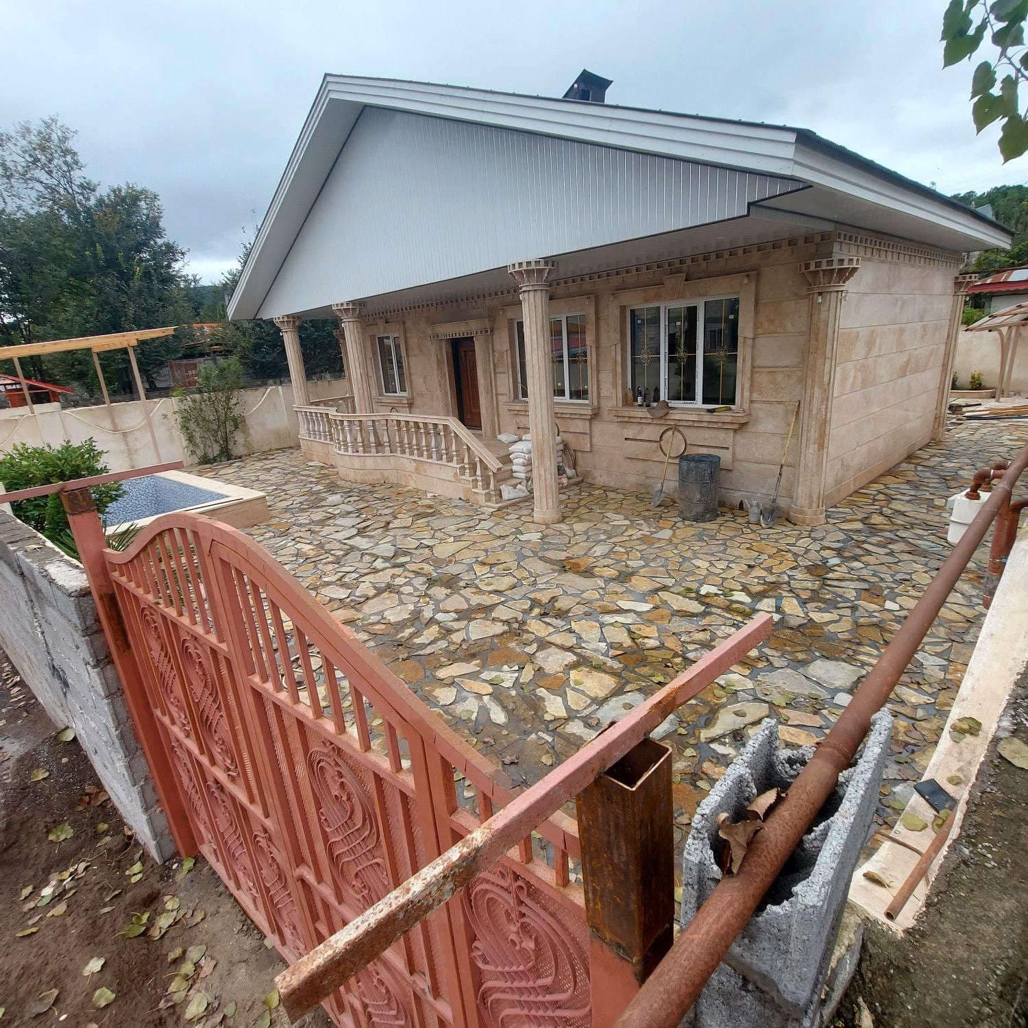 Property media 4