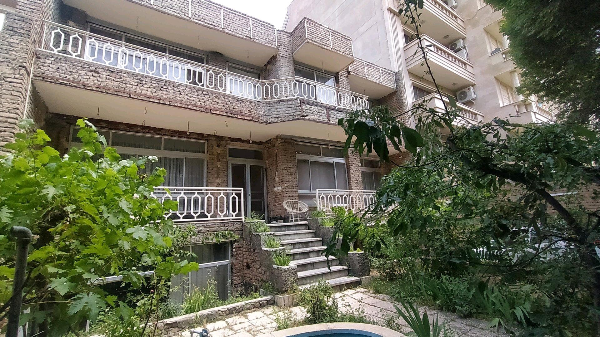 Property media 2