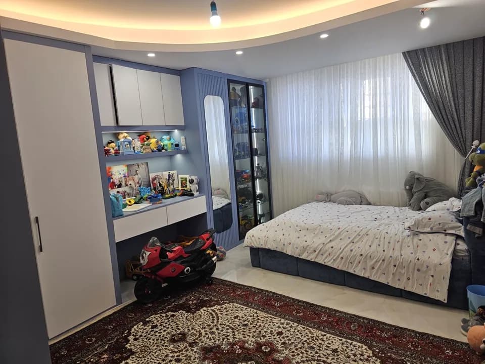 Property media 4