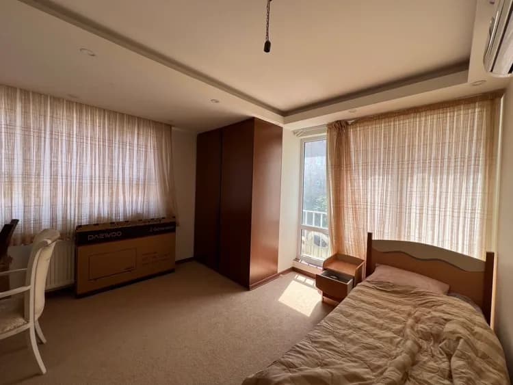 Property media 6