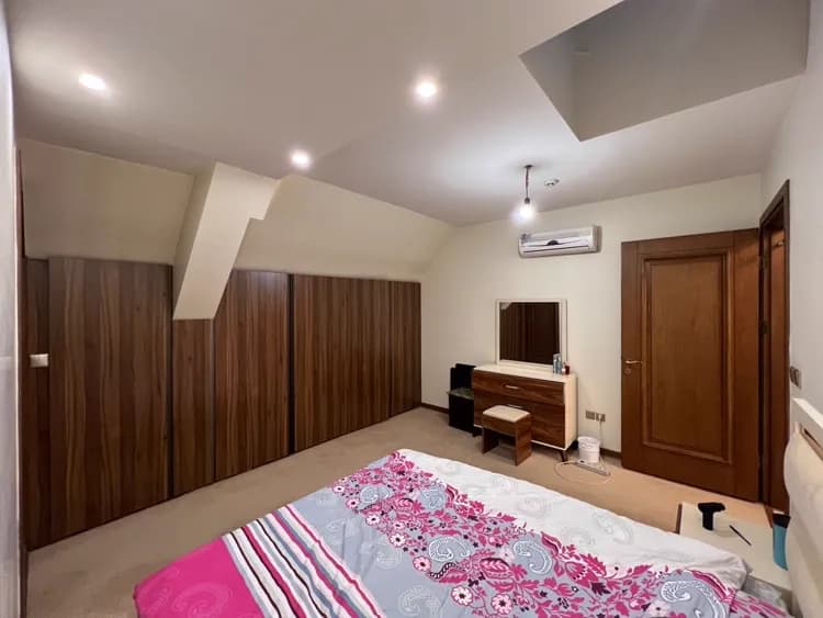 Property media 9